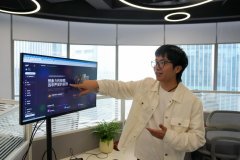 正在全球最大的AI开源社区之一“抱抱脸”（Hu